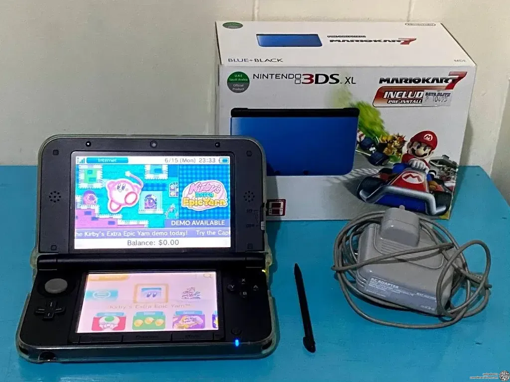 Consolevariations - Nintendo 3DS XL Mario Kart 7 Blue Bundle [AE