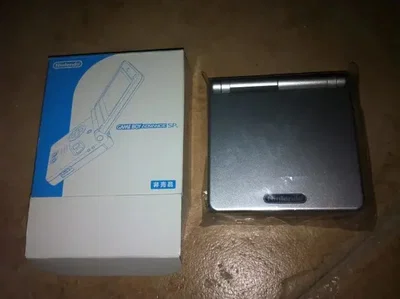 Nintendo Game Boy Advance SP Silver Pink Console