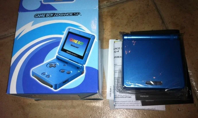  Nintendo Game Boy Advance SP Surf Blue Console [EU]