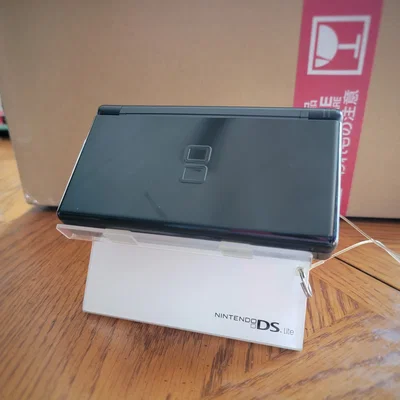 Nintendo DS Lite Store Display