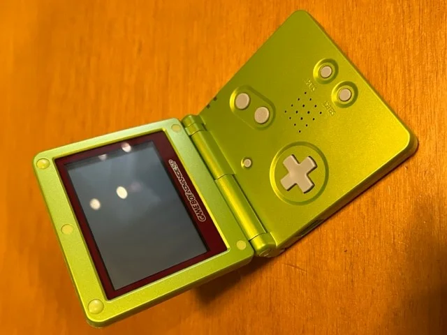  Nintendo Game Boy Advance SP Lime Green Shell with Red Bezel Console