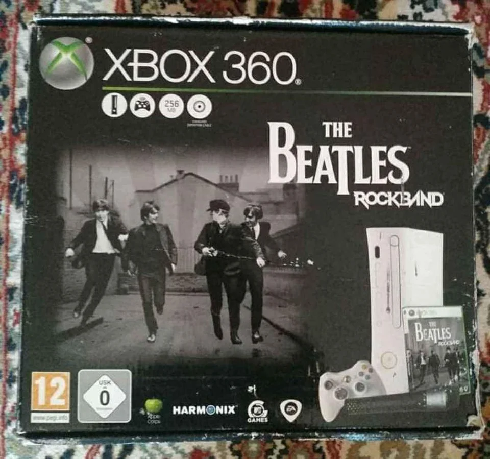  Microsoft Xbox 360 The Beatles Rockband Bundle
