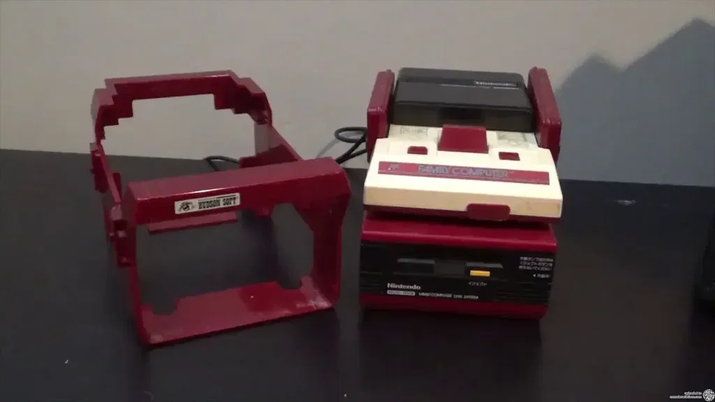 FAMICOM SYSTEM RACK ファミコンシステムラック Consolevariations - Famicom System Rack | Consolevariations
