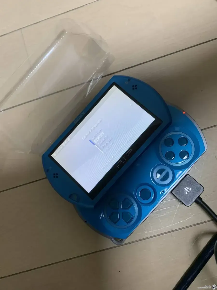 Consolevariations - Sony PSP Go 