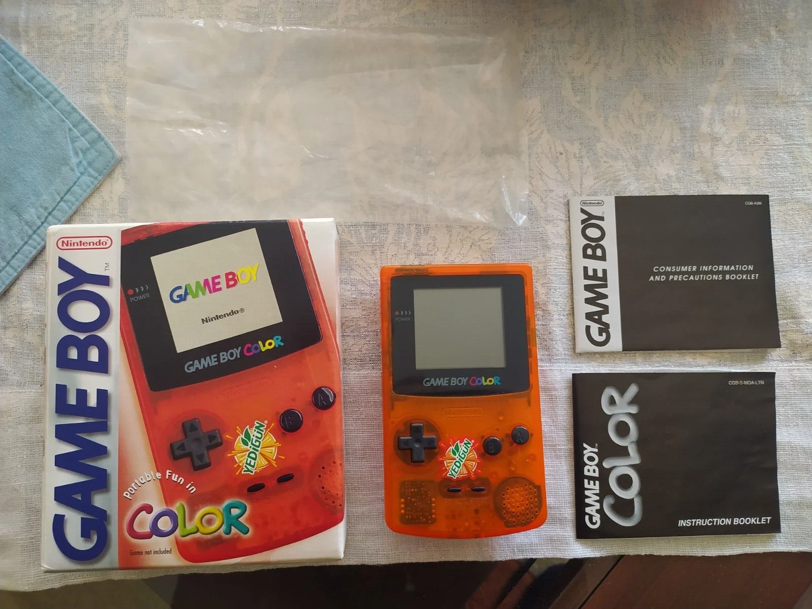  Nintendo Game Boy Color Yedigun Console