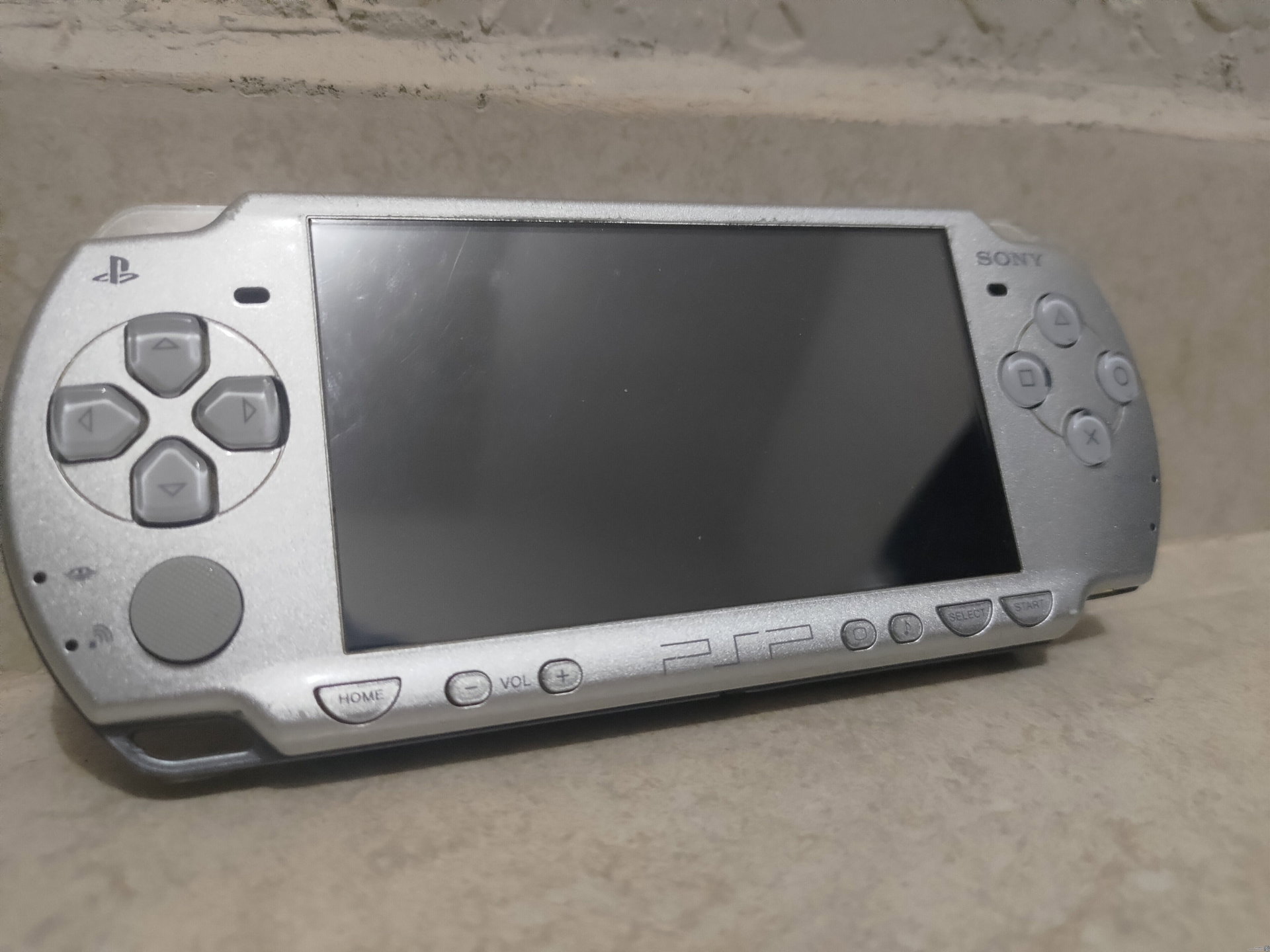 Consolevariations - Sony PSP 2000 Ice Silver Console 
