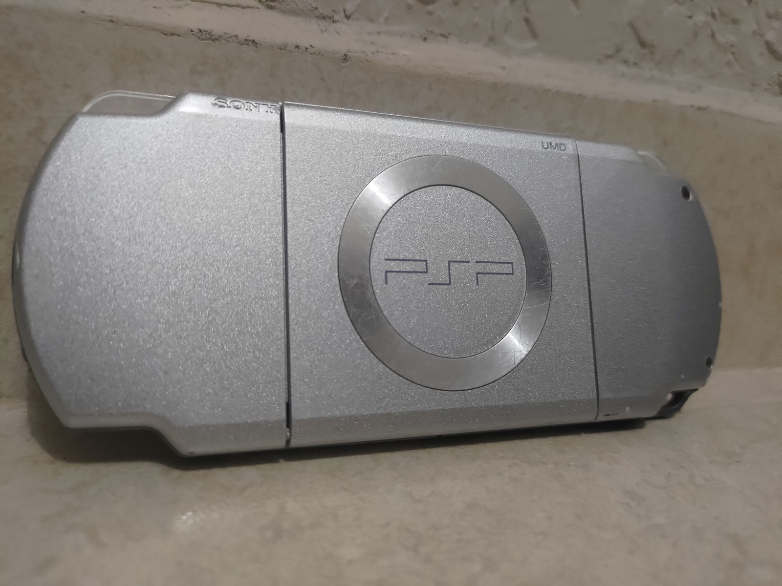 SONY PSP アイスシルバー PSP-2000（PSP 2000 本体 アイス