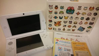 Nintendo 3DS LL Pokemon Battle Trozei White Console