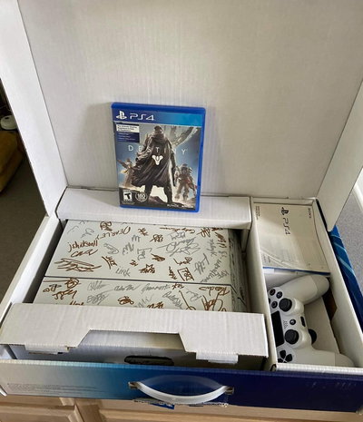 Sony Playstation 4 Glacier White Destiny Bungie Team Console