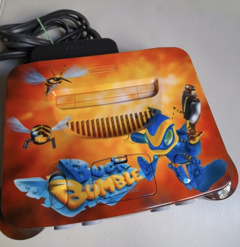  Nintendo 64 Buck Bumble Console