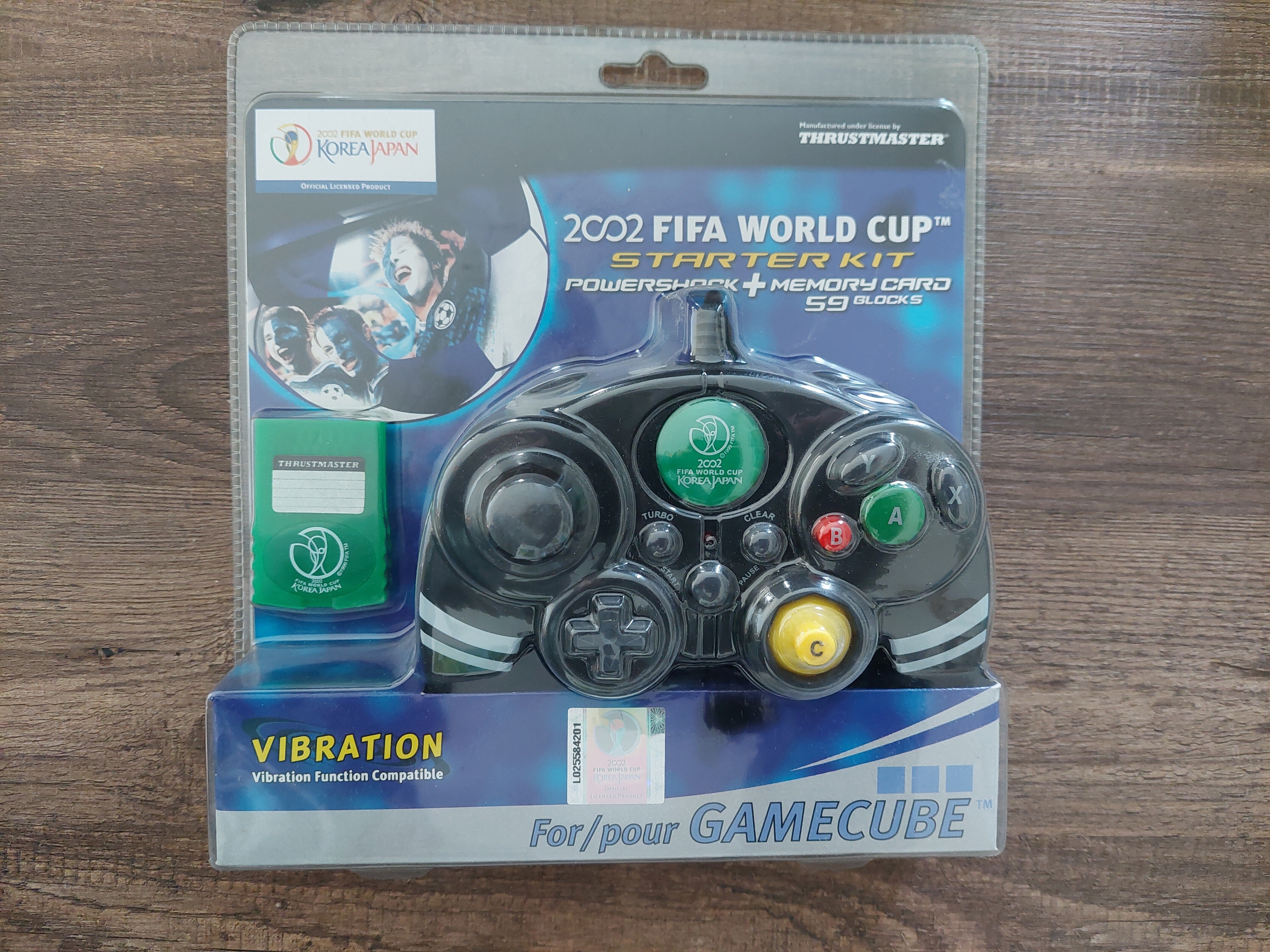  Thrustmaster Gamecube 2002 FIFA World Cup Starter Kit Controller