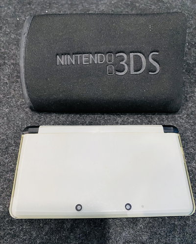 Nintendo 3DS Early Develoment Unit