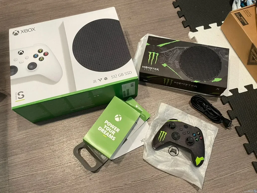 Consolevariations - Microsoft Xbox Series S Monster Energy Console