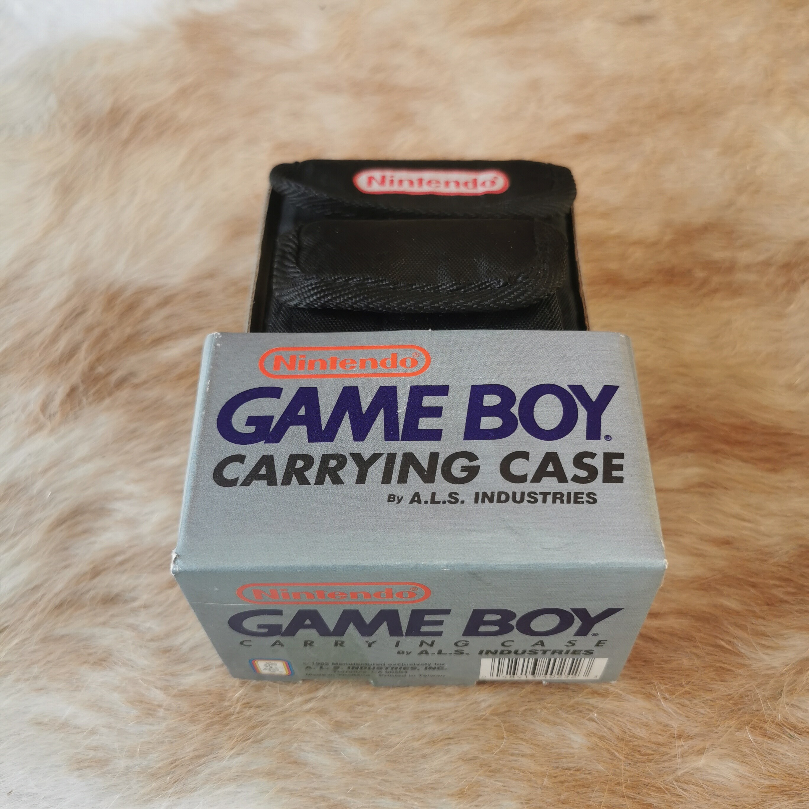  Nintendo Game Boy Carrying Case