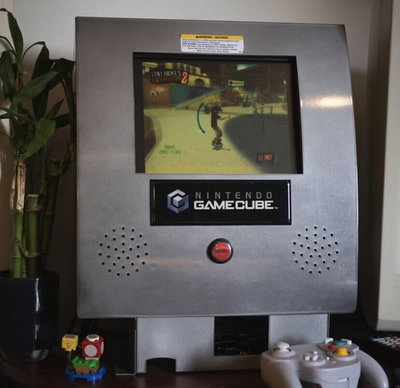 Nintendo Gamecube End Cap Kiosk [NA]