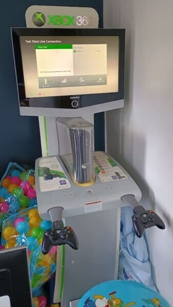 Microsoft Xbox 360 Kiosk