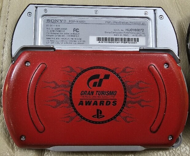  Sony PSP Go Red Gran Turismo Awards Console