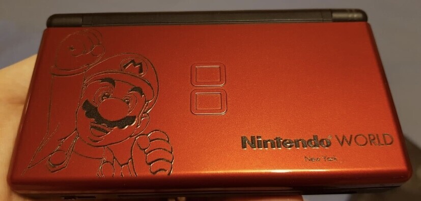  Nintendo DS Lite NWNY Mario Console