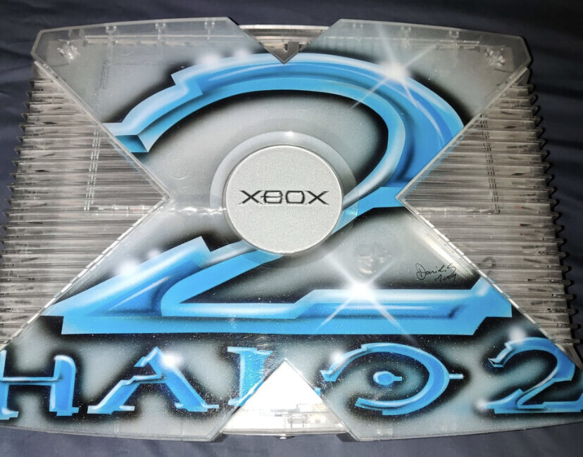  Microsoft Xbox Crystal Halo 2 Console