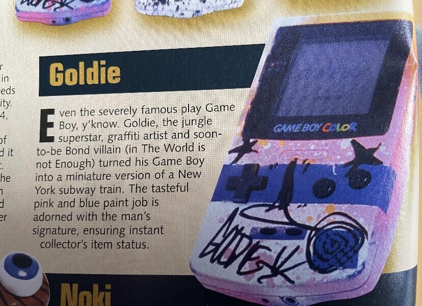  Nintendo Game Boy Color Goldie Console