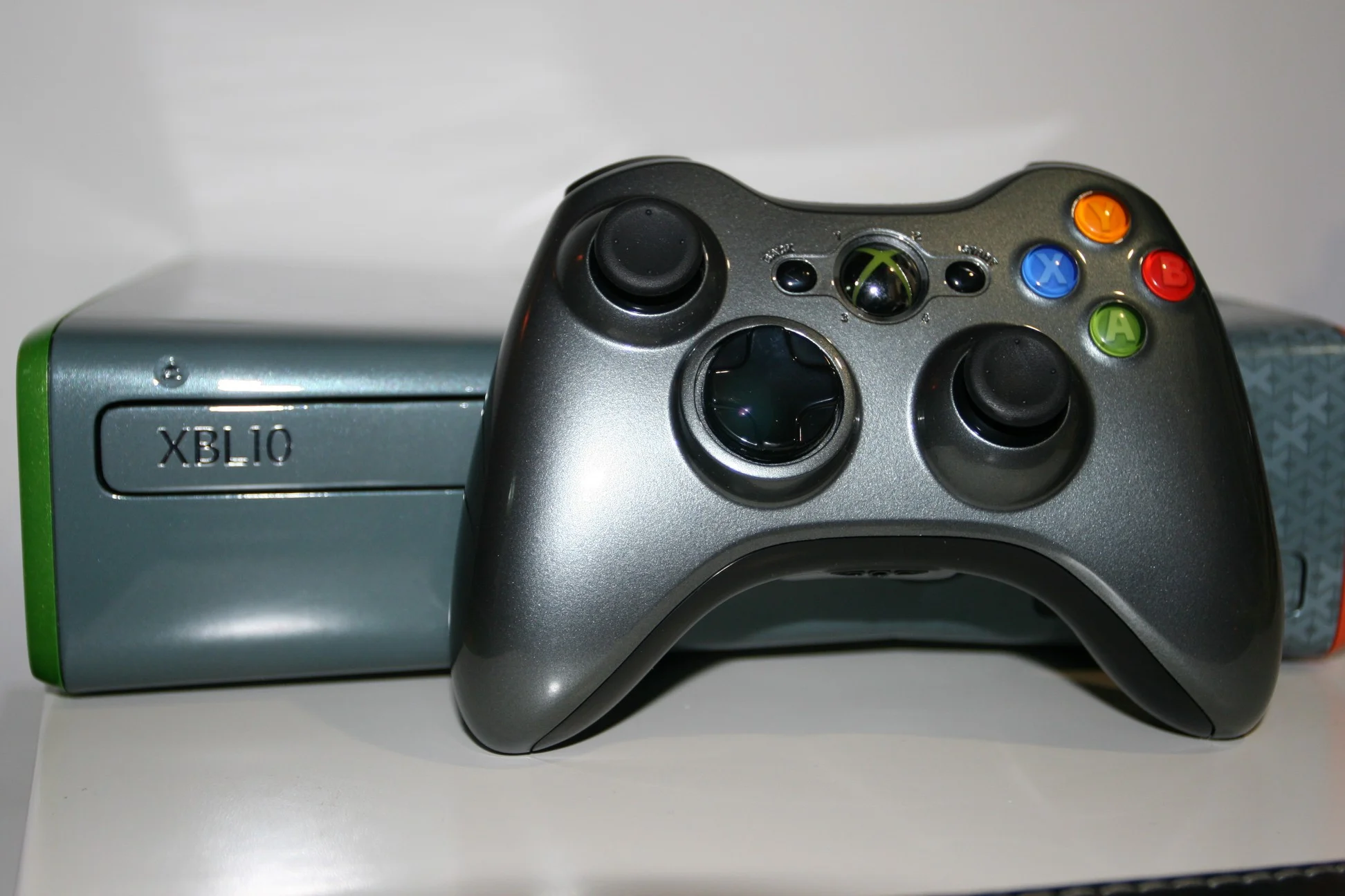  Microsoft Xbox 360 LIVE 10th Anniversary Controller