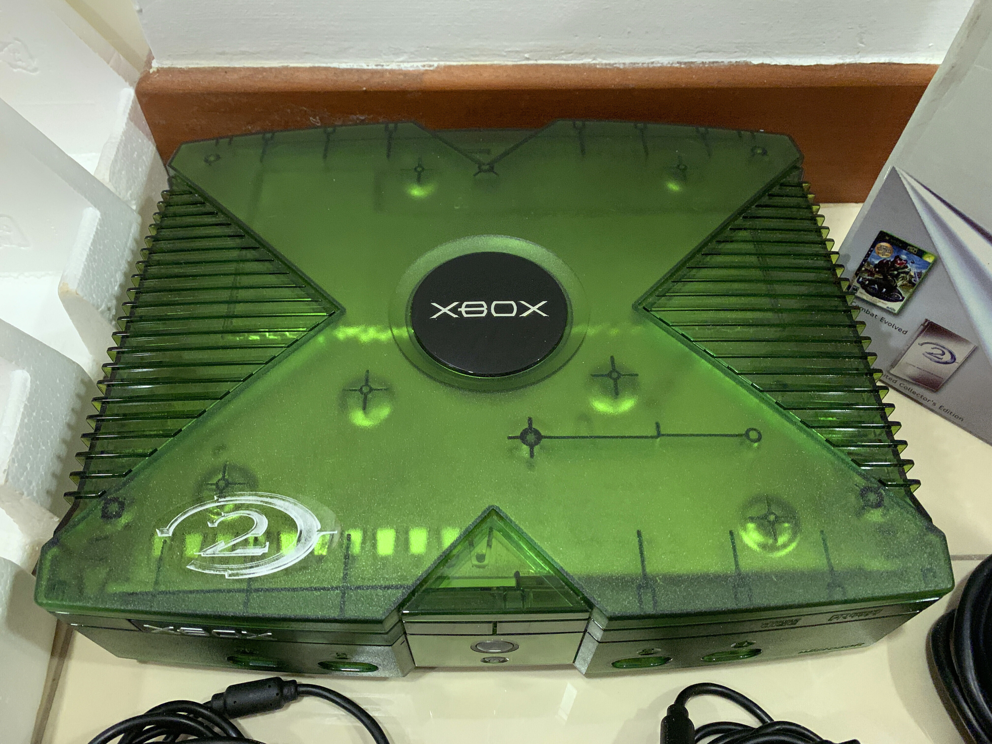  Microsoft Xbox Clear Green Halo 2 Console