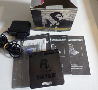 Nintendo Game Boy Advance SP  Rockstar Max Payne Edition