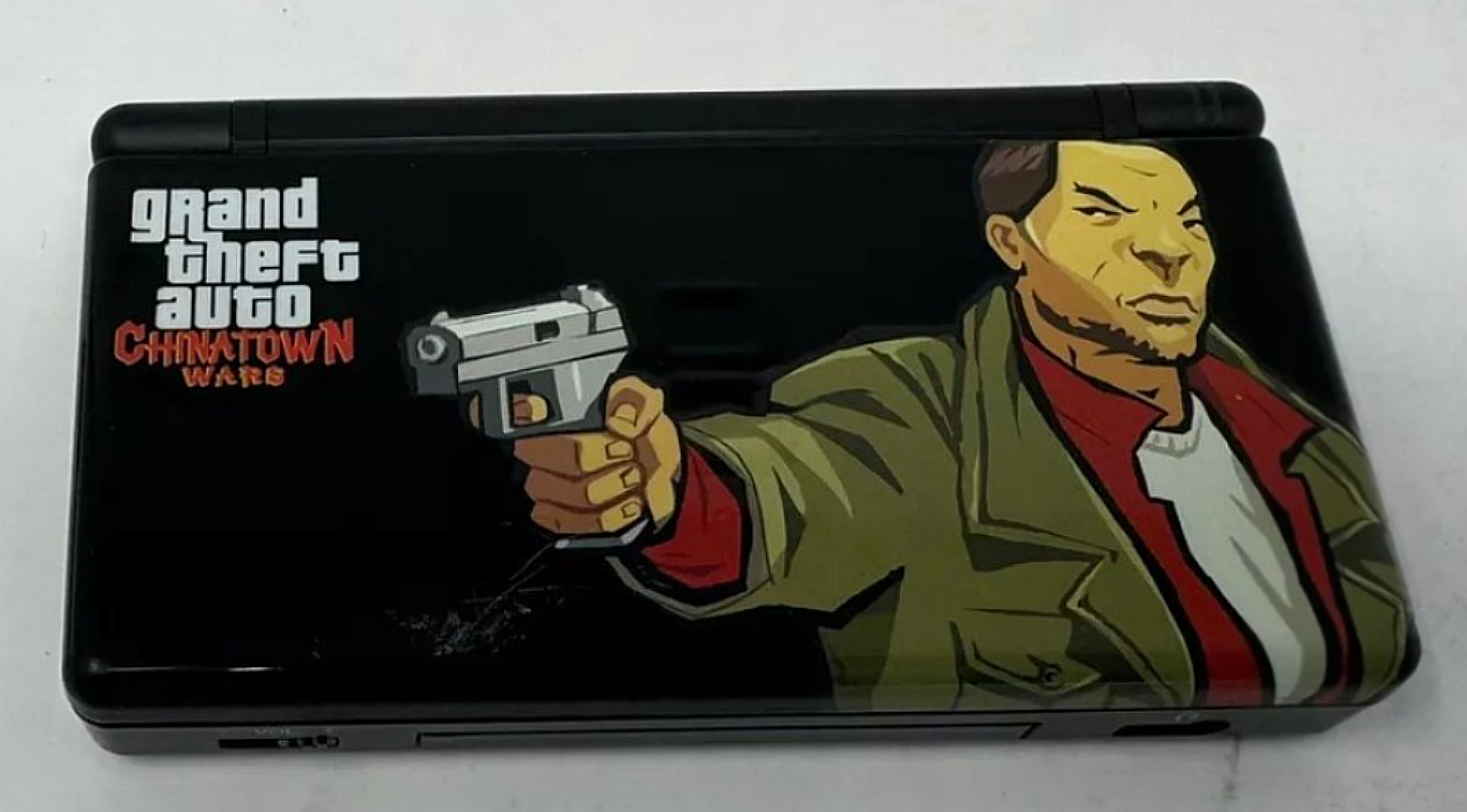  Nintendo DS Lite Grand Theft Auto Chinatown Wars Huang Lee  Console
