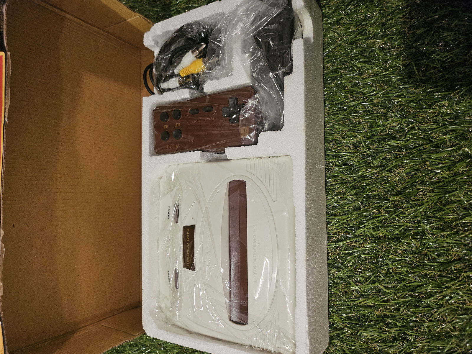 fami Fami Comfort Famiclone Console - Consolevariations