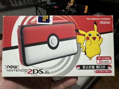 New Nintendo 2DS XL Pokemon Pokeball Console [KOR]