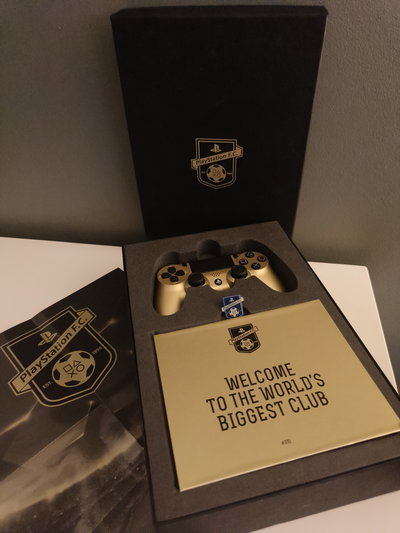 Sony PlayStation 4 Dualshock 4 F.C. Gold Controller