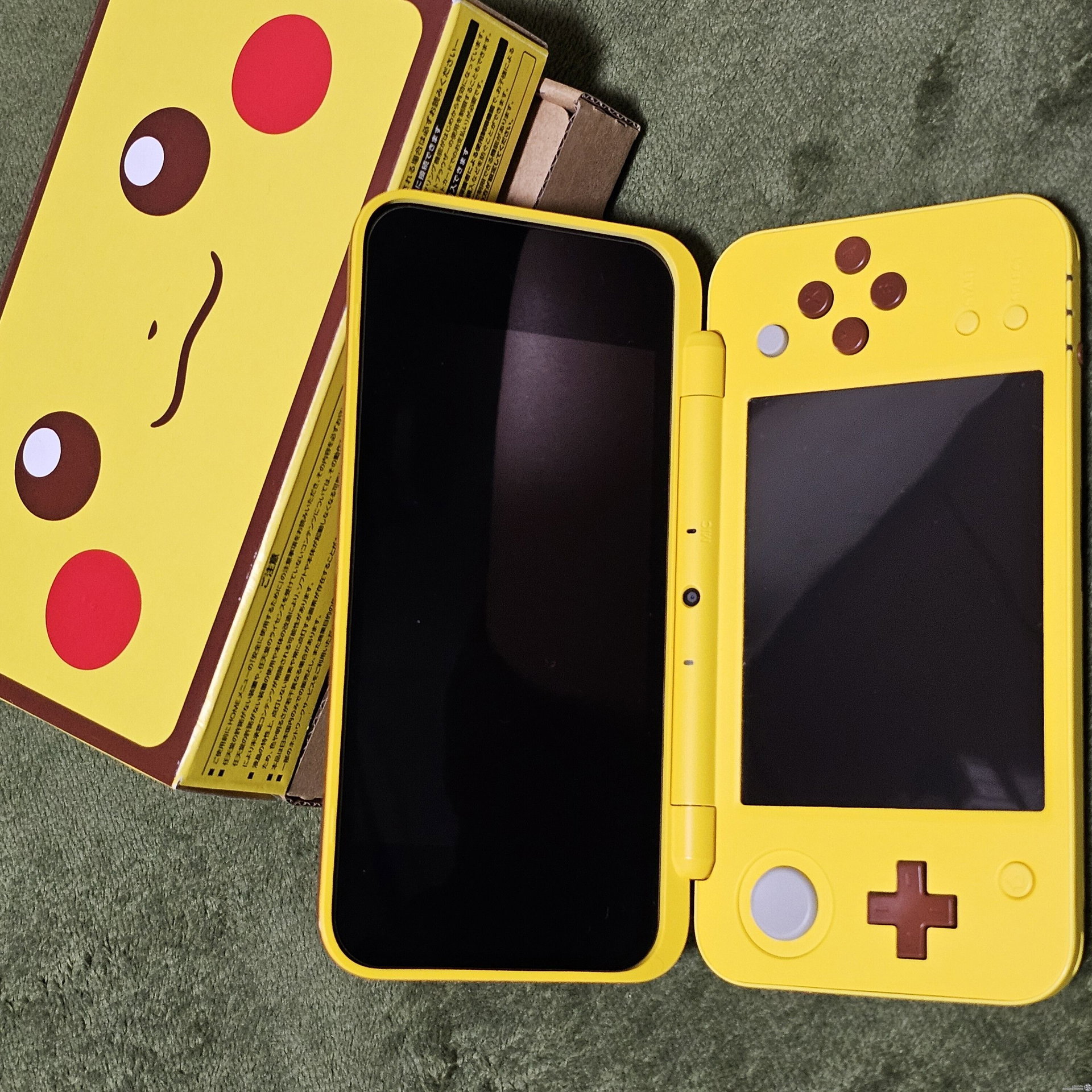 Consolevariations - New Nintendo 2DS LL Pikachu Console [JP 