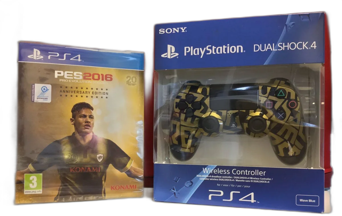  Sony Playstation 4  PES 2016 Controller