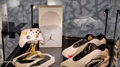 Microsoft Xbox Series S Jordon Console