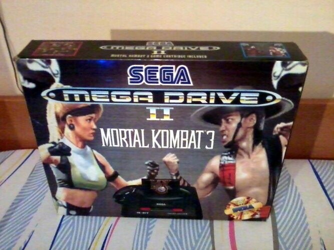 Sega Mega Drive II Mortal Kombat 3 Bundle [GR]