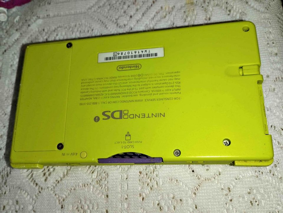 Consolevariations - Nintendo DSi Lime Green Console