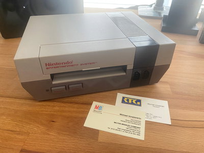 Nintendo NES Prototype & Development Nintendo-Modified Control Deck