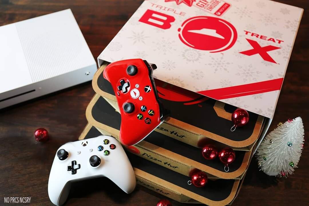 Microsoft Xbox One S Pizza Hut Controller