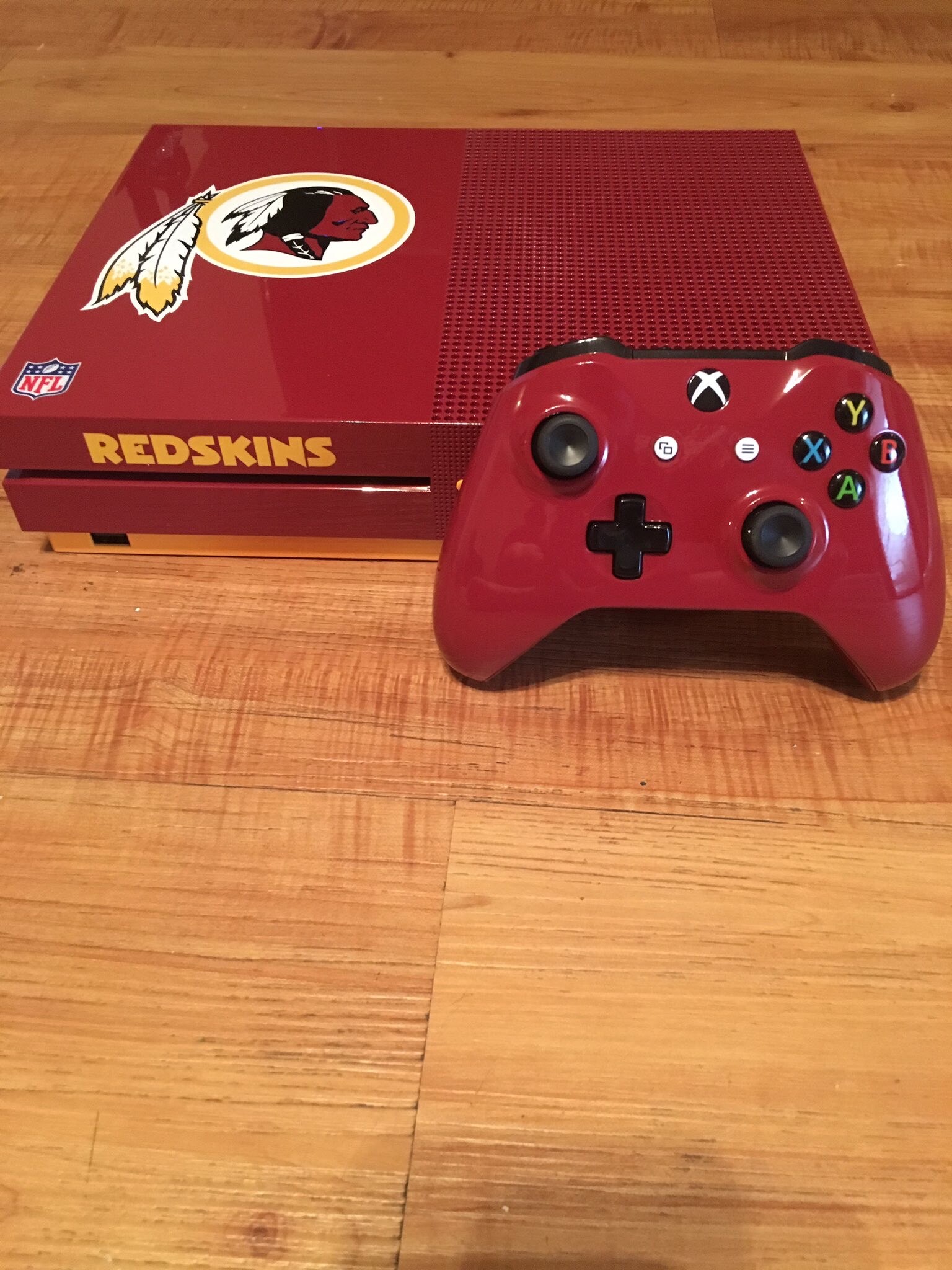  Microsoft Xbox One S Madden NFL 2017 Console