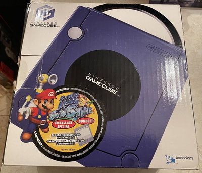 Nintendo Gamecube Indigo Console Super Mario Sunshine Bundle [CAN]