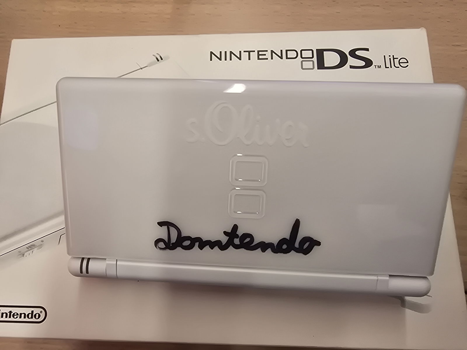 Nintendo DS Lite S.Oliver/ Autogramm from Domtendo