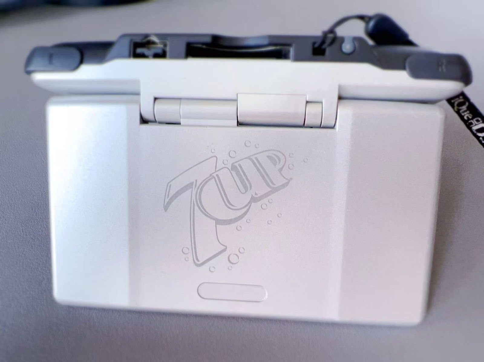 iQue DS 7Up Console