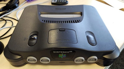 Nintendo 64 console [FRA]