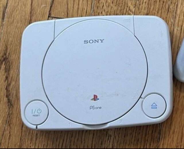 Sony PlayStation SCPH-103 Console