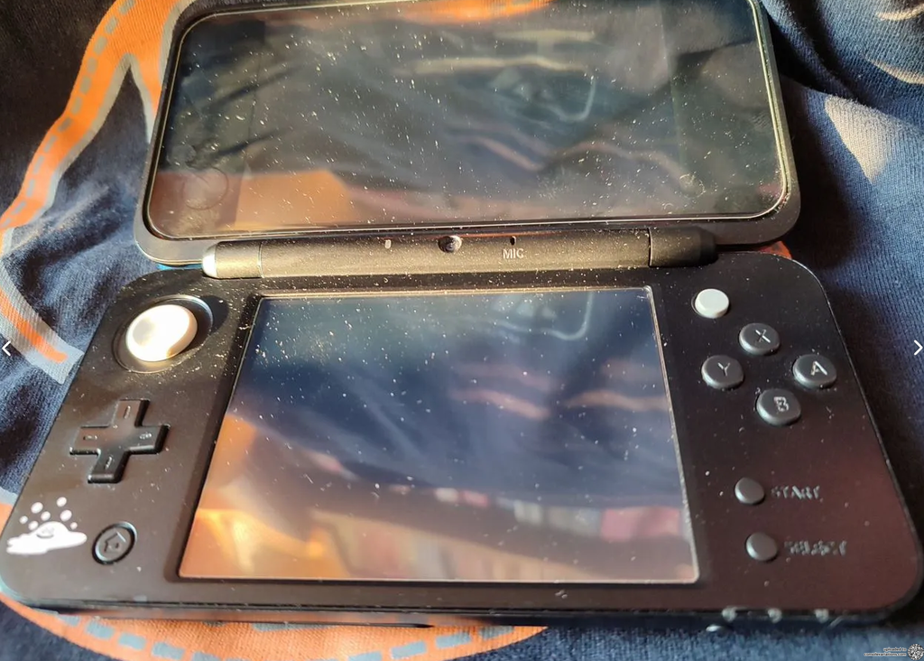 Consolevariations - New Nintendo 2DS LL Dragon Quest Console