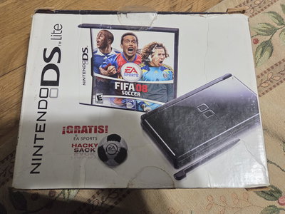 Nintendo DS Lite FIFA 08 Bundle