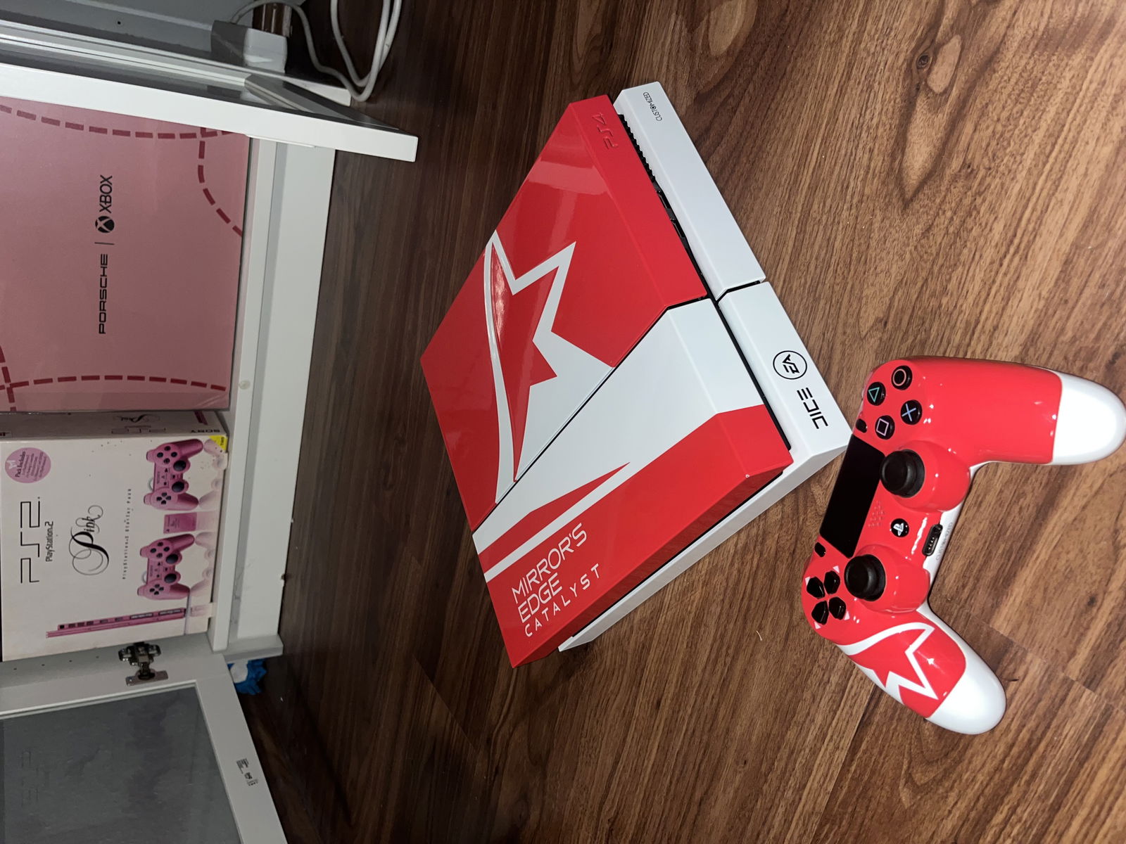 Sony PlayStation 4 Mirror Edge Catalyst Console