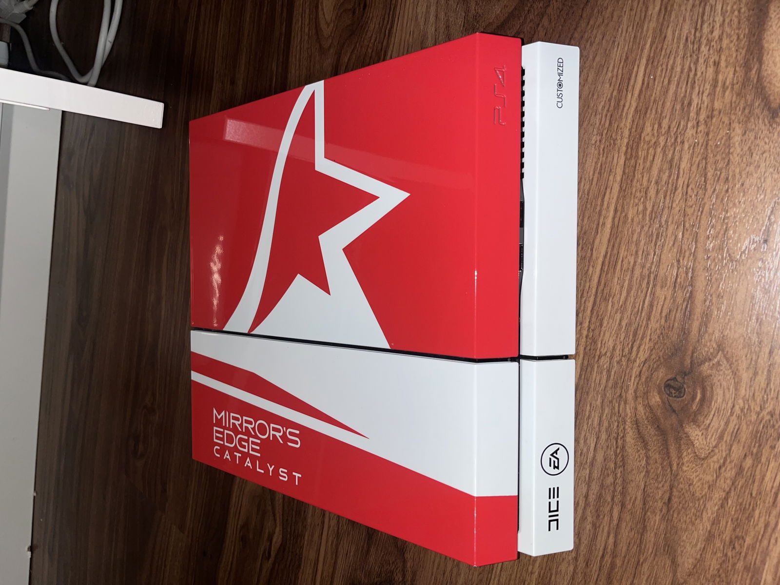 Sony PlayStation 4 Mirror Edge Catalyst Console