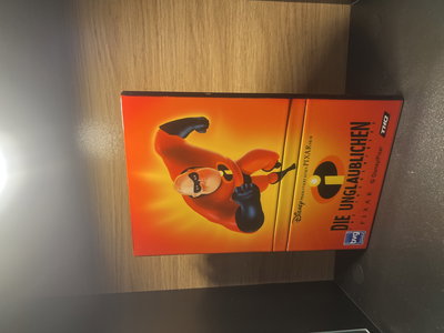 Sony PlayStation 2 Slim The Incredibles Edition