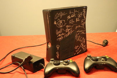 Microsoft Xbox 360 Mojang Team Signed Console